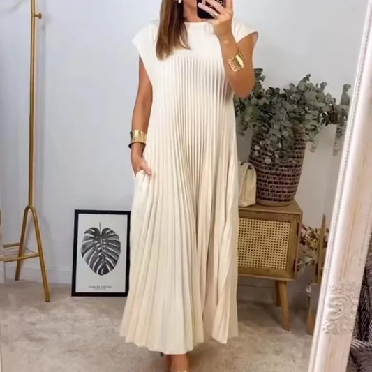 Pleated Sleeveless Dress – Chic, Feminine & Effortless Style for Every Season